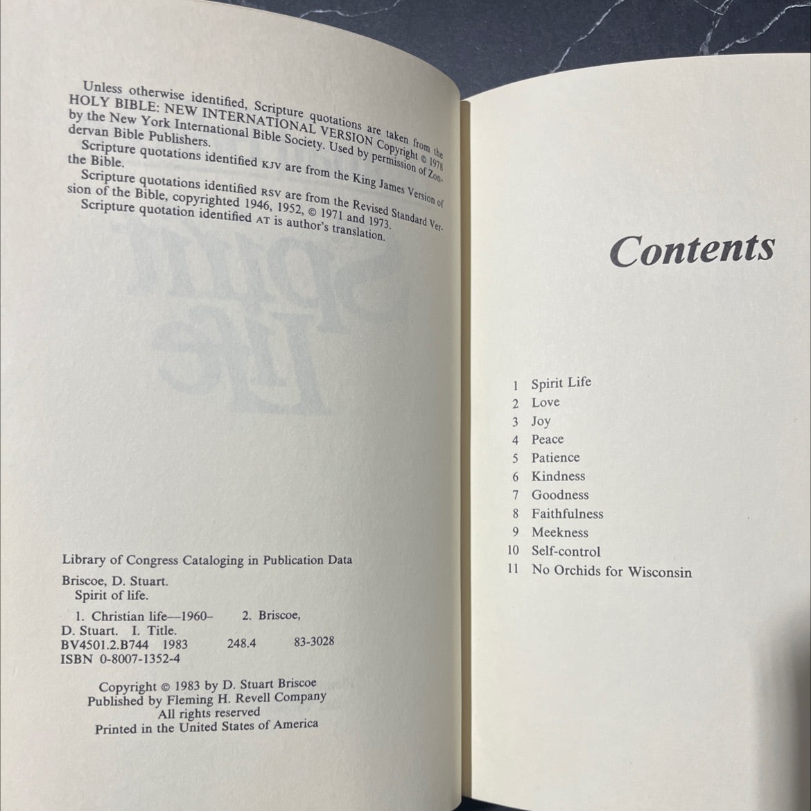 holy bible: new international version book, by D. Stuart Briscoe, 1983 Hardcover image 3