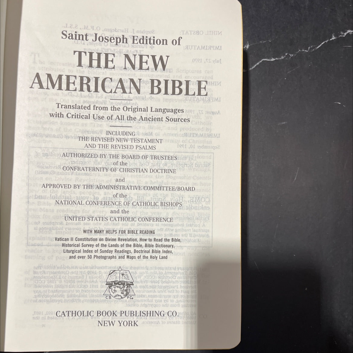 holy bible: the new american bible book, by unknown, 1991 Leather image 2