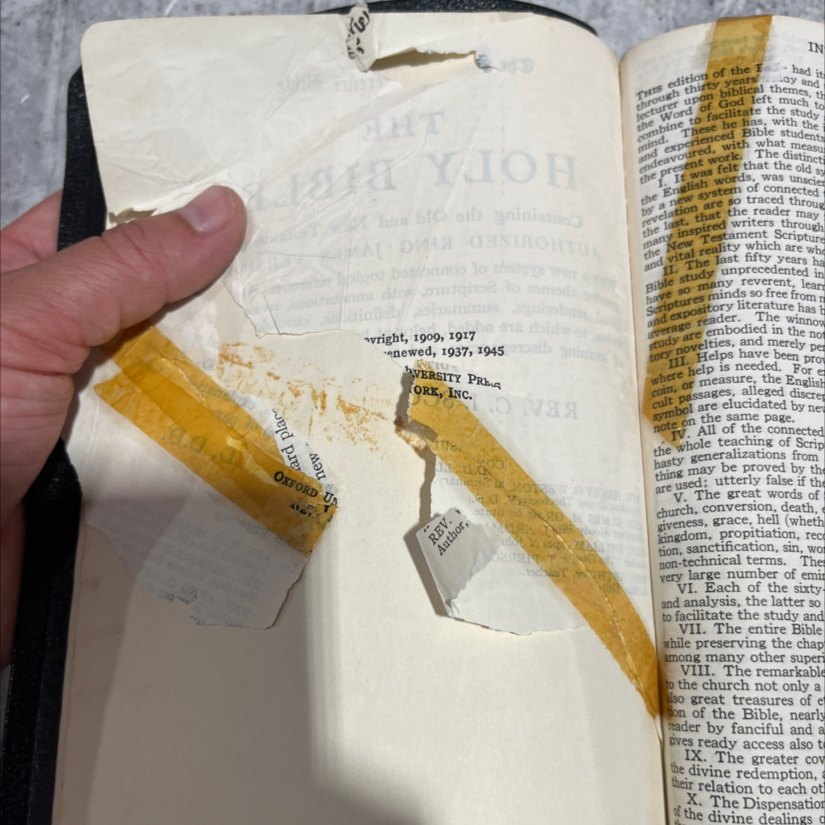 holy bible containing the old and new testament authorized king james version book, by rev. c. i. scofield, rev. henry image 3