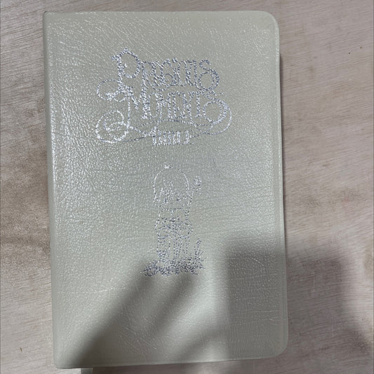 holy bible containing the old and new testaments book, by unknown, 1985 Leather, Vintage image 1