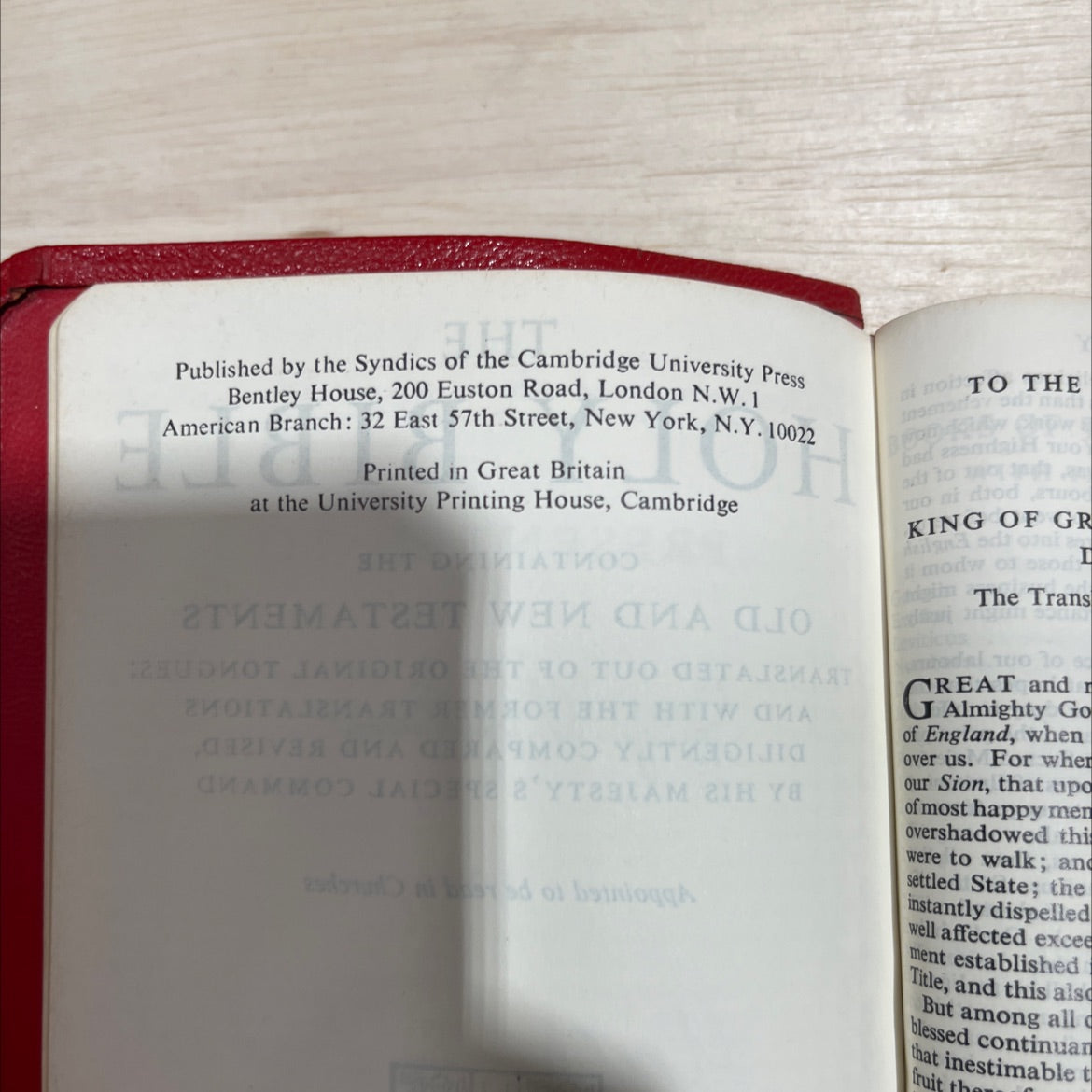 holy bible king of gough puriireland book, by unknown, 1970 Leather image 3