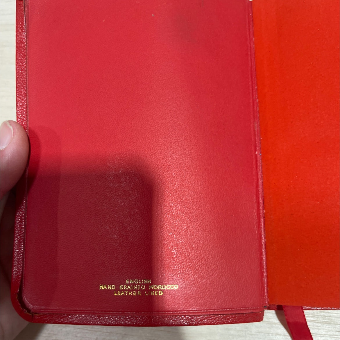 holy bible king of gough puriireland book, by unknown, 1970 Leather image 4