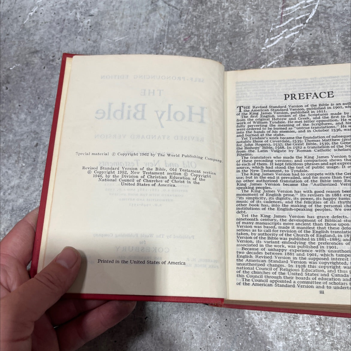 holy bible revised standard version book, by not stated, 1962 Hardcover image 3