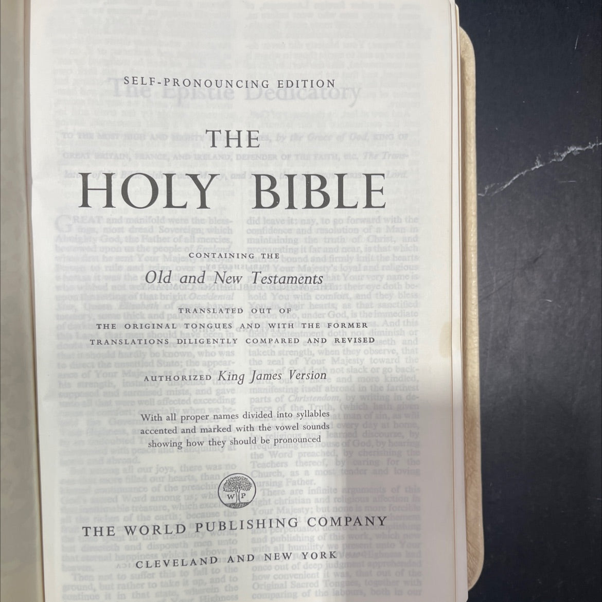 holy bible self-pronouncing edition book, by unknown, 1970 Leather image 2