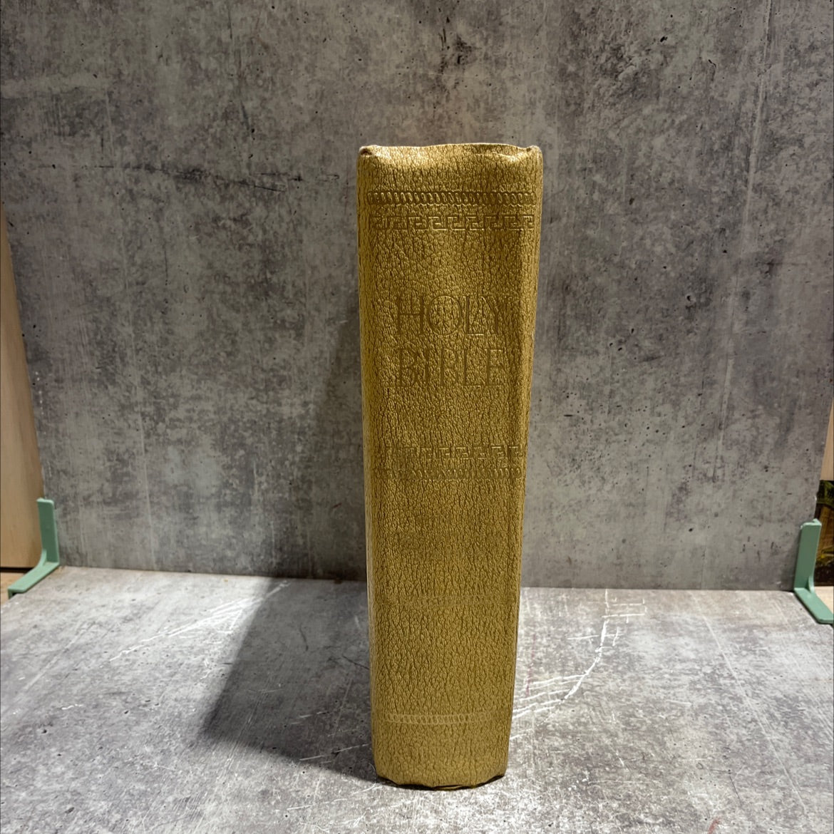 holy bible the devotional alphabetical family containing the indexed bible old and new testaments book, by de vore & image 4