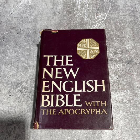 holy bible the new english bible with the apocrypha book, by unknown, 1970 Hardcover image 1
