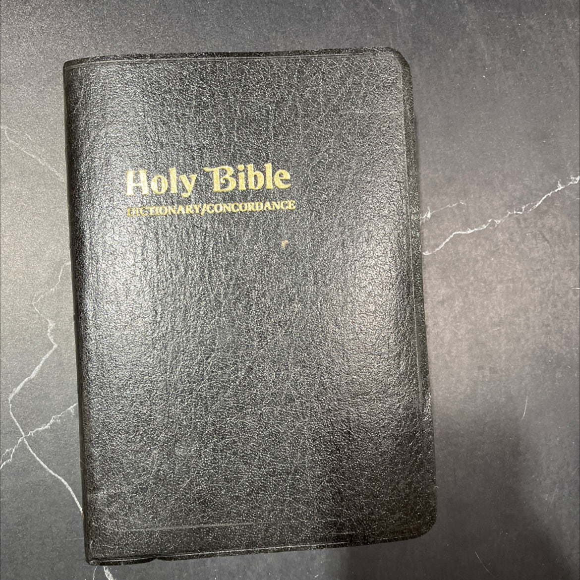 holy bible book, by unknown, 1970 Leather image 1