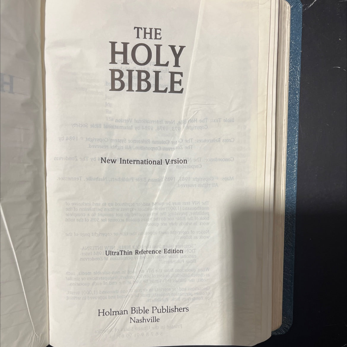 holy bible book, by unknown, 2011 Leather image 2