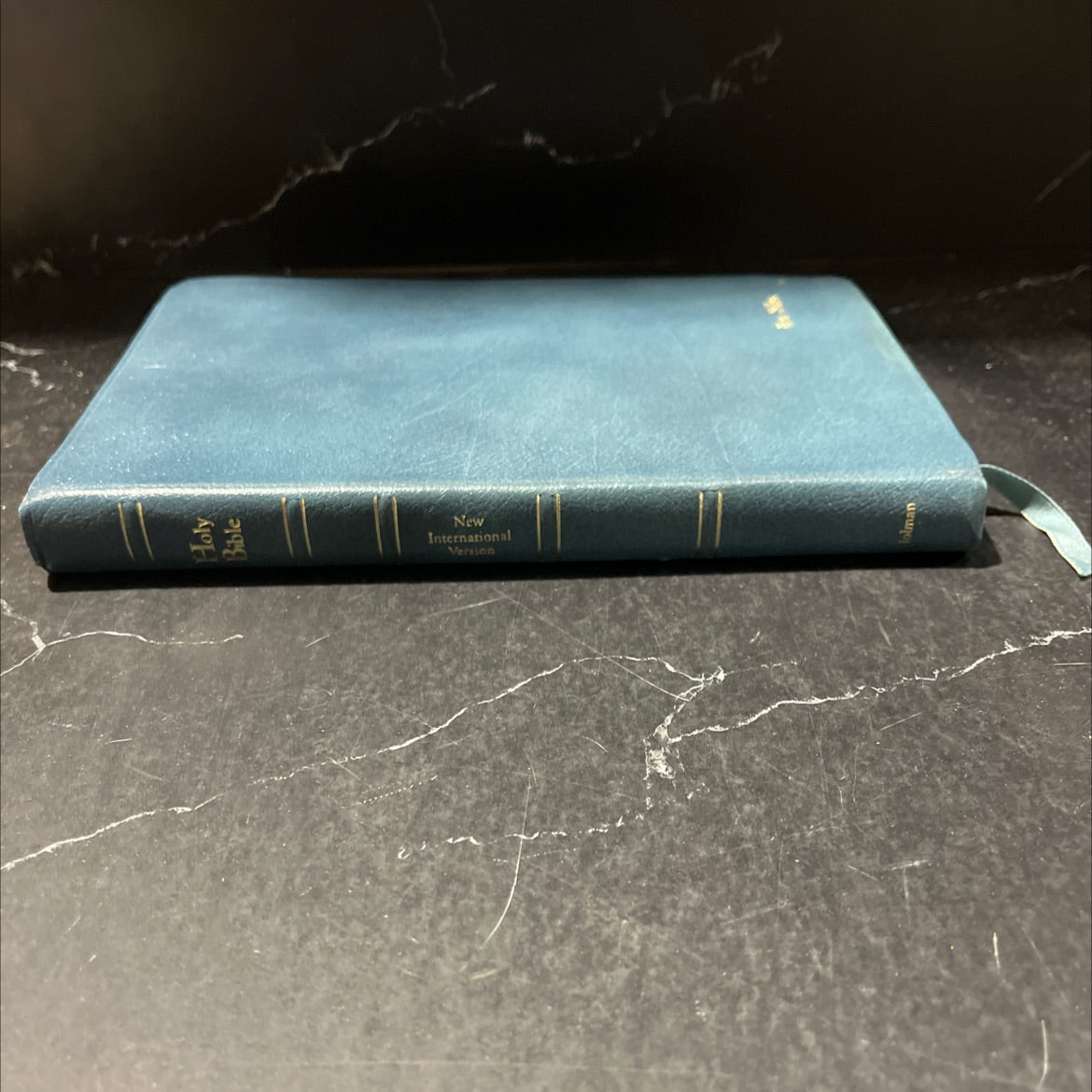 holy bible book, by unknown, 2011 Leather image 1