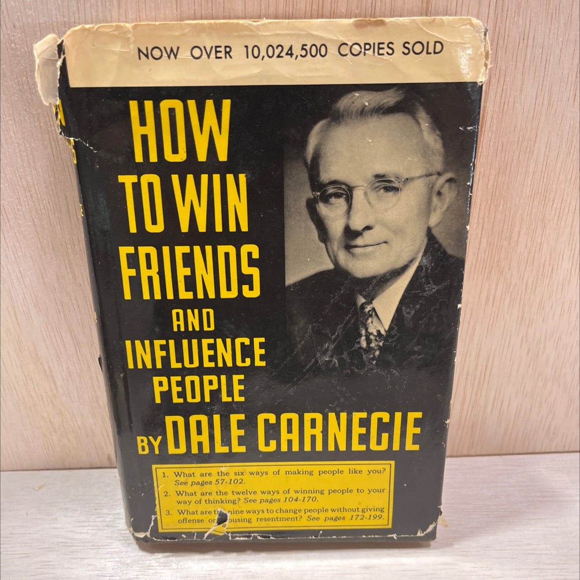 how to win friends and influence people book, by dale carnegie, 1964 Hardcover, Vintage, Heavily Used image 1