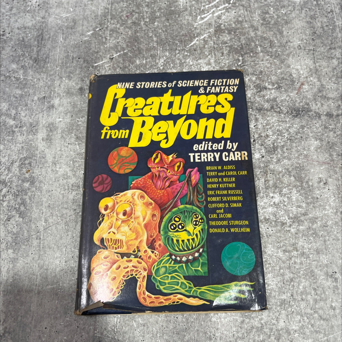 hoysh mont creatures from beyond nine stories of science fiction and fantasy book, by Terry Carr, 1975 Hardcover image 1
