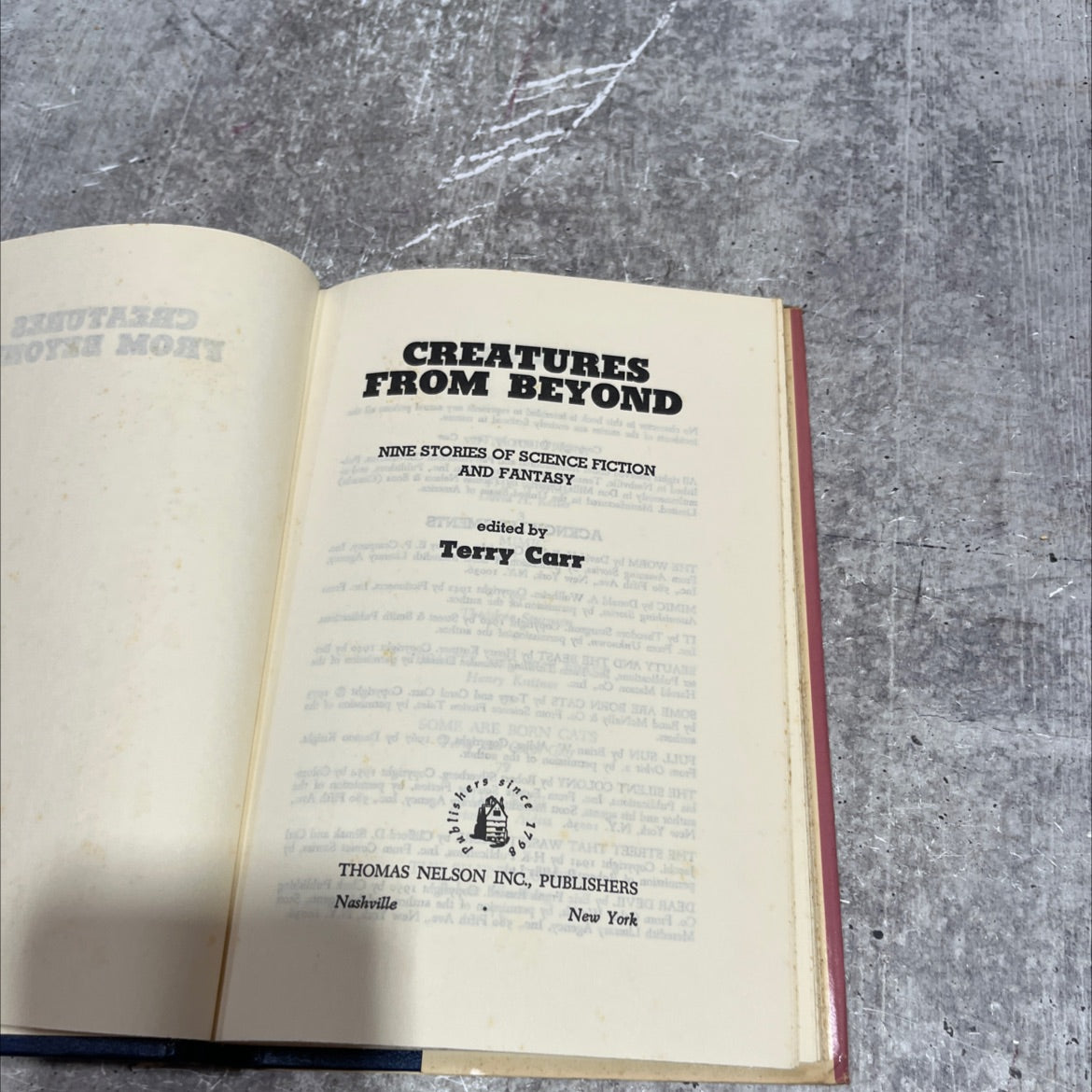 hoysh mont creatures from beyond nine stories of science fiction and fantasy book, by Terry Carr, 1975 Hardcover image 2