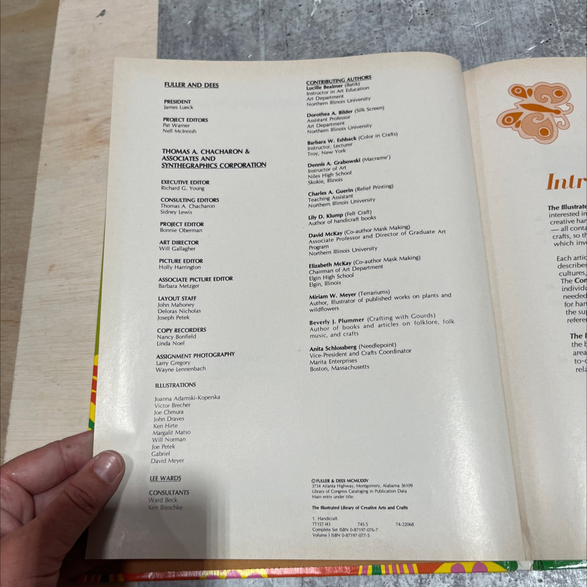 illustrated library of arts and crafts book, by full and dees, 1984 Hardcover image 3