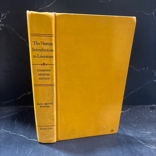 introduction to literature combined shorter edition book, by carl e. bain, jerome beaty, j. paul hunter, 1973 Hardcover image 1