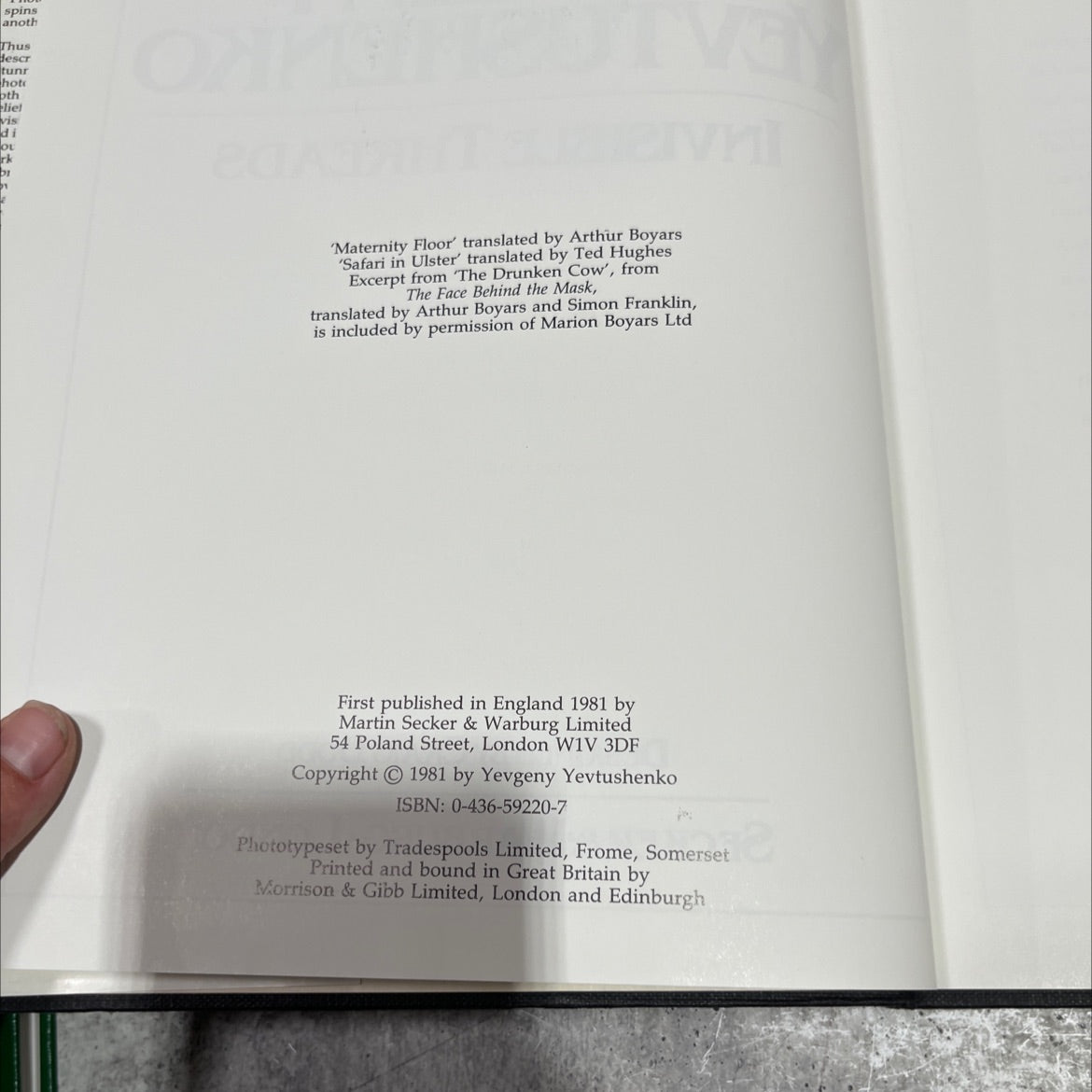 invisible threads book, by Yevgeny Yevtushenko, 1981 Hardcover image 3