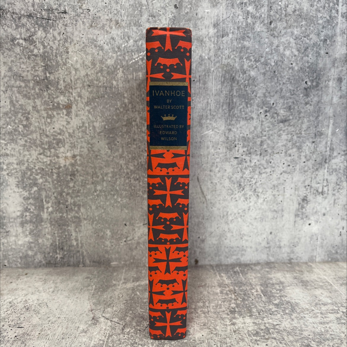 ivanhoe book, by sir walter scott, 1950 Hardcover image 4