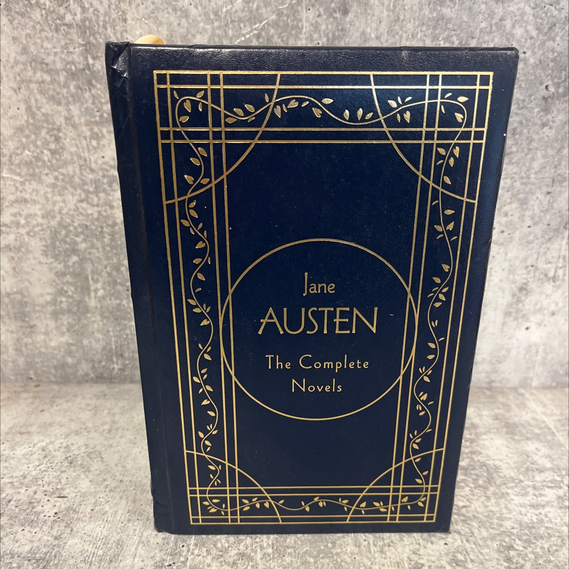 jane austen the complete novels book, by jane austen, 1981 Leather image 1