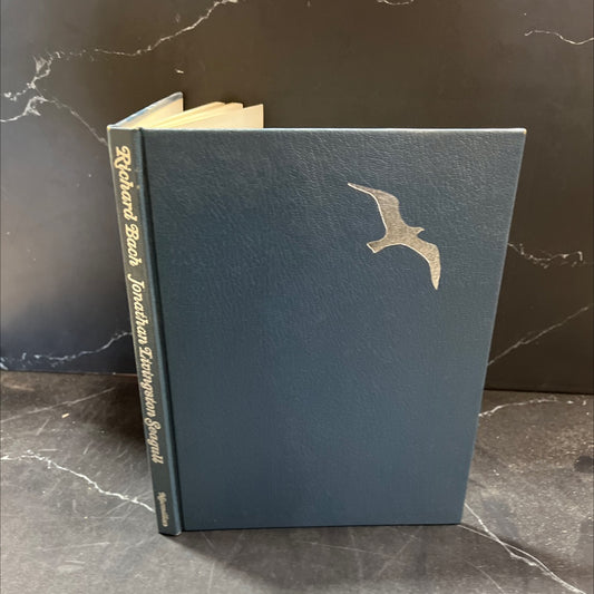 jonathan livingston seagull book, by richard bach, 1970 Hardcover image 1