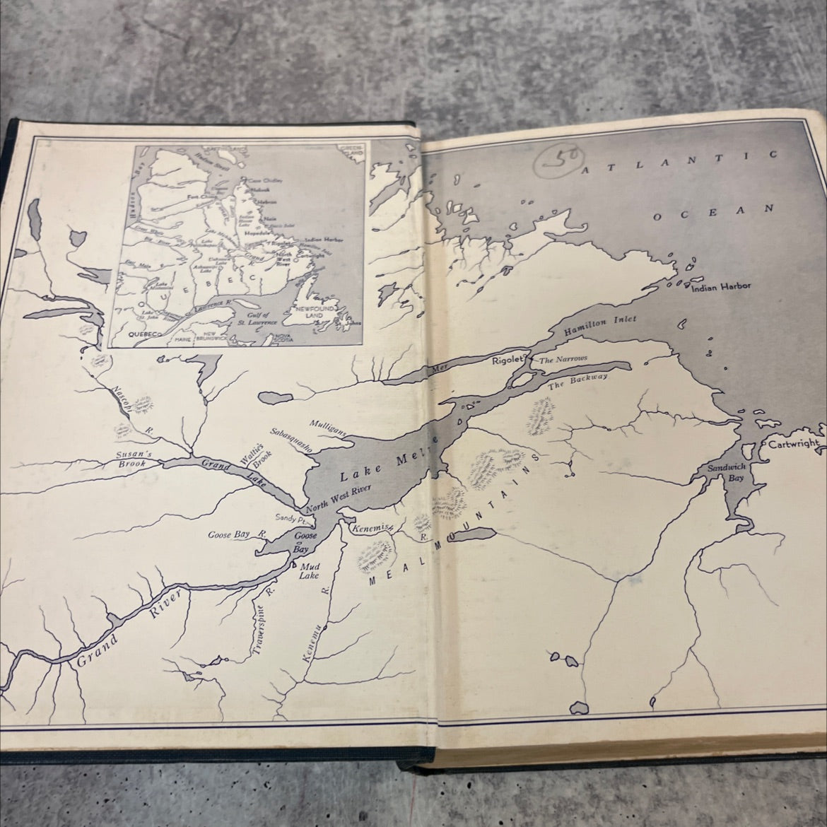 k northern nurse book, by elliott merrick, 1942 Hardcover image 4