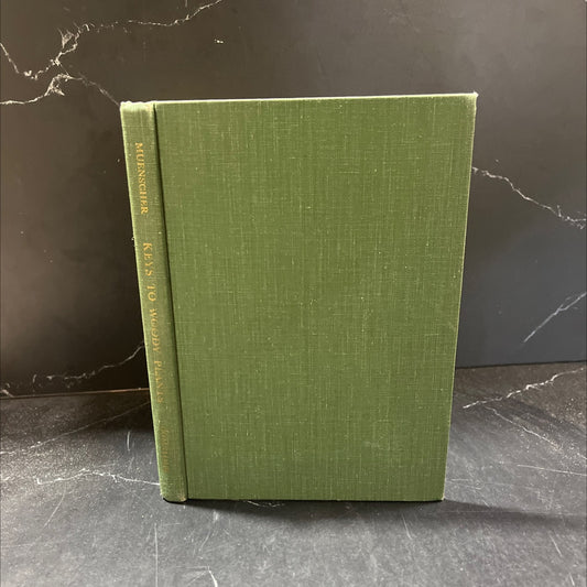 keys to woody plants book, by w. c. muenscher, 1980 Hardcover image 1