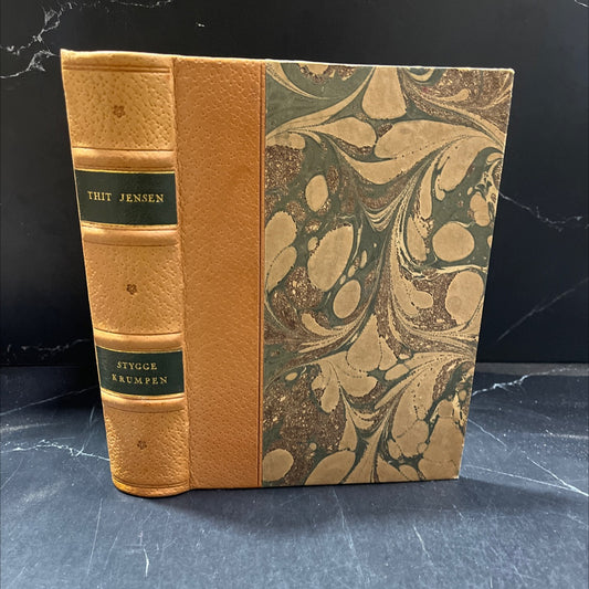 krumpen book, by thit jensen, 1942 Leather image 1
