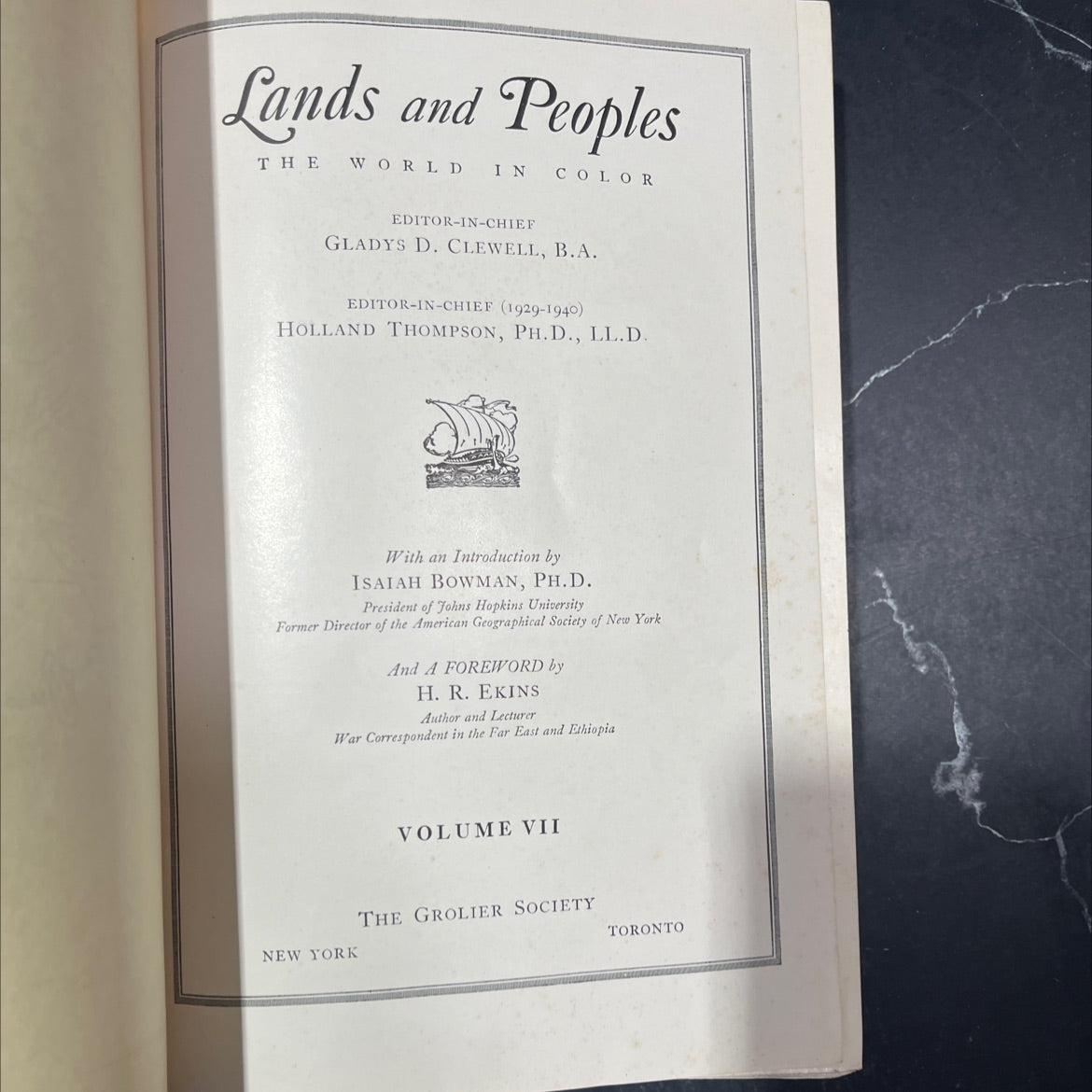 lands and peoples the world in color book, by gladys d. clewell, holland thompson, 1949 Hardcover image 2