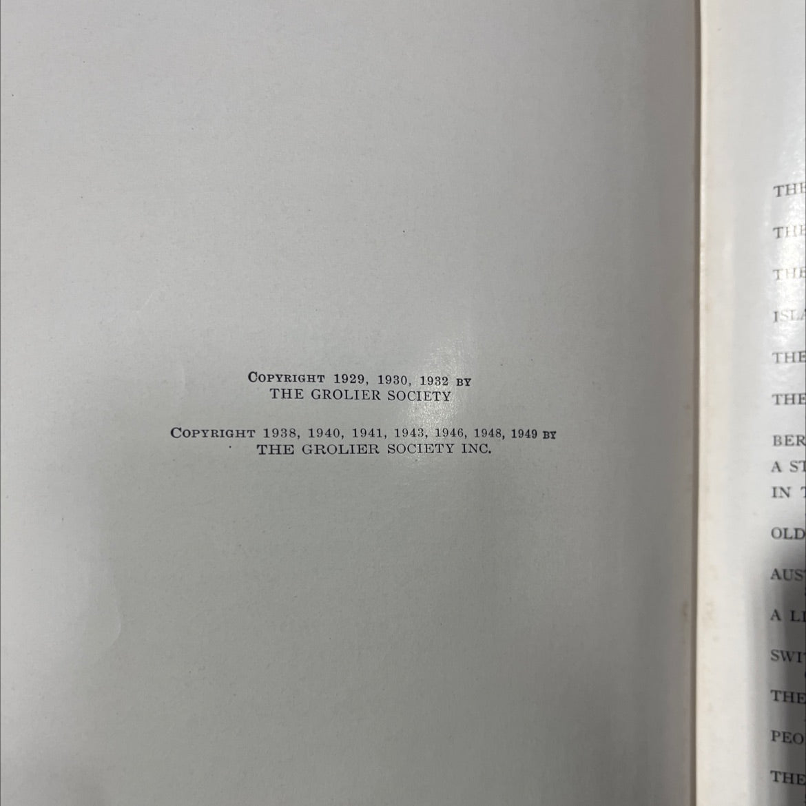 lands and peoples the world in color book, by gladys d. clewell, holland thompson, 1949 Hardcover image 3
