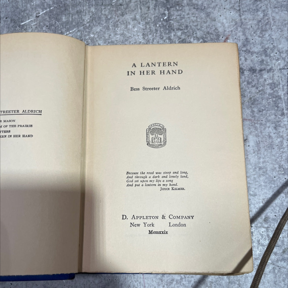 lantern in her hand book, by Bess Streeter Aldrich, 1928 Hardcover image 2