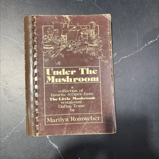 little mushroom 400 decorative center book, by marilyn romweber, 1980 Paperback, Vintage image 1