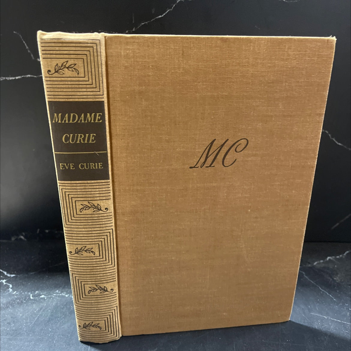 madame curie a biography book, by eve curie, 1937 Hardcover image 1