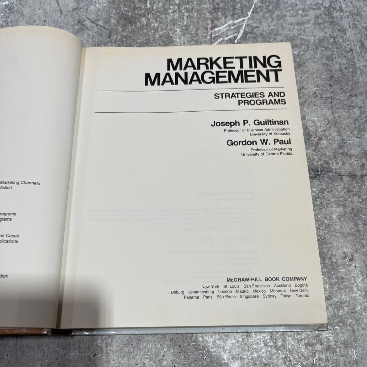 marketing management strategies and programs book, by Joseph P. Guiltinan, Gordon W. Paul, 1982 Hardcover image 2
