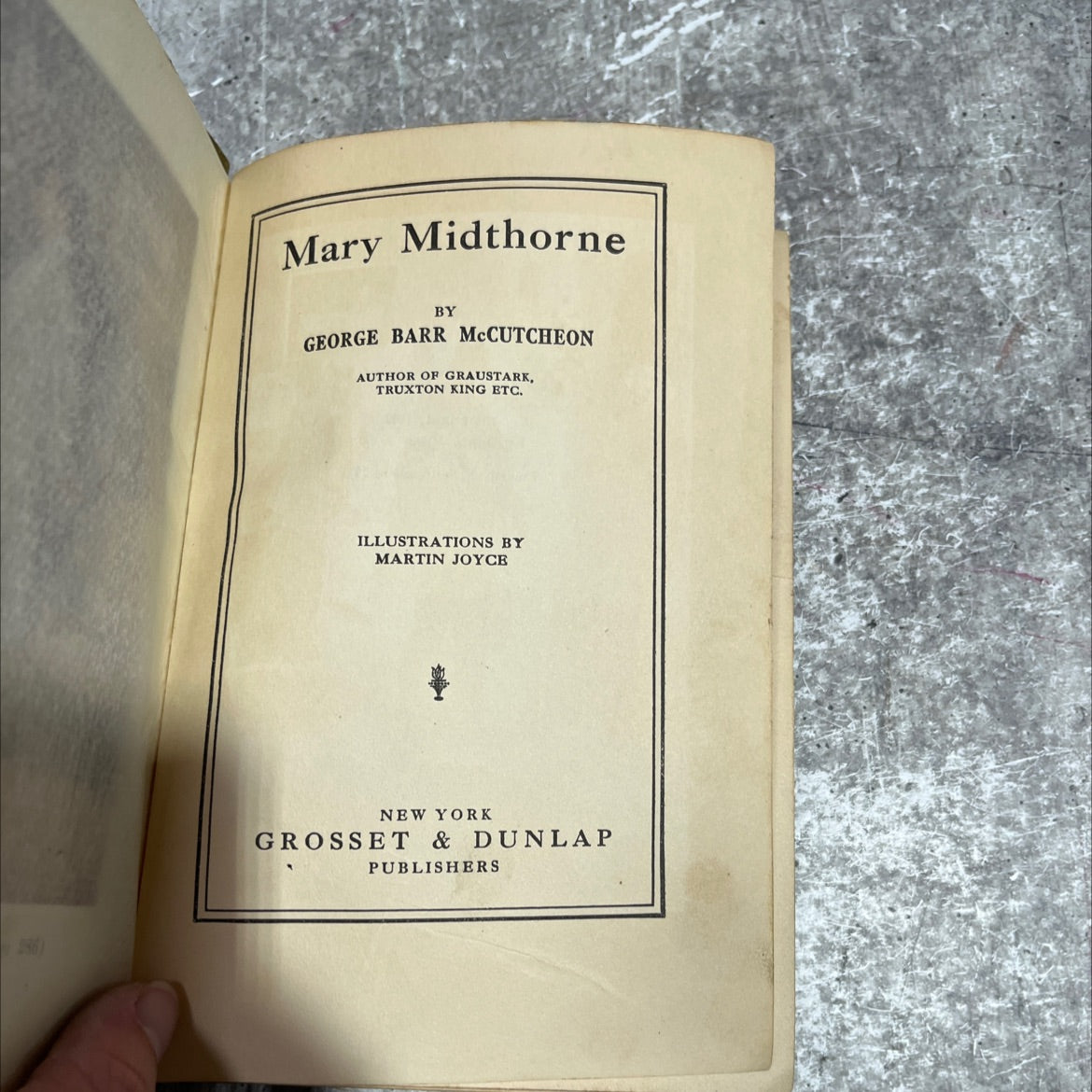 mary midthorne book, by george barr mccutcheon, 1911 Hardcover image 2