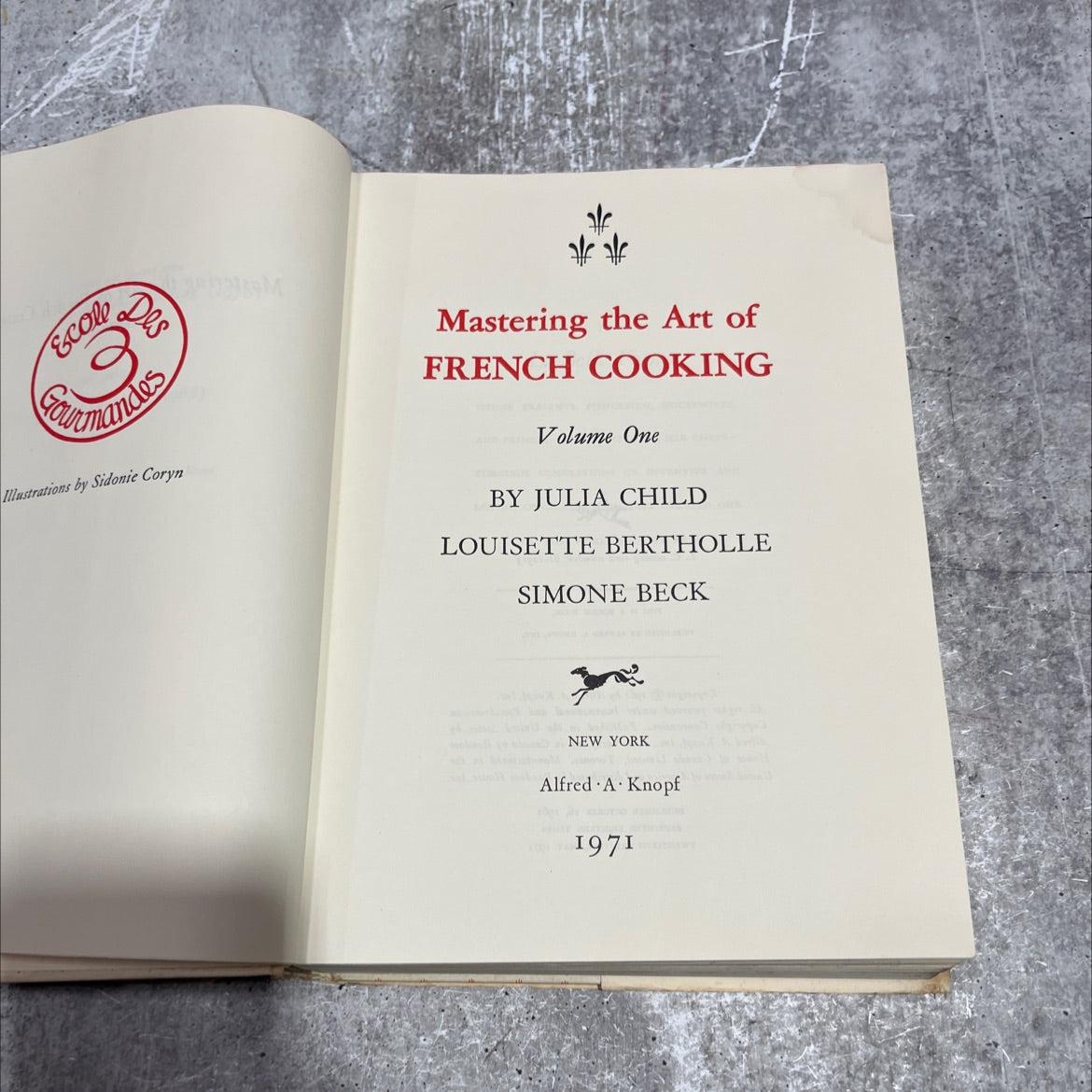 mastering the art of french cooking volume one book, by julia child, louisette berthollet, simone beck, 1971 Hardcover image 2