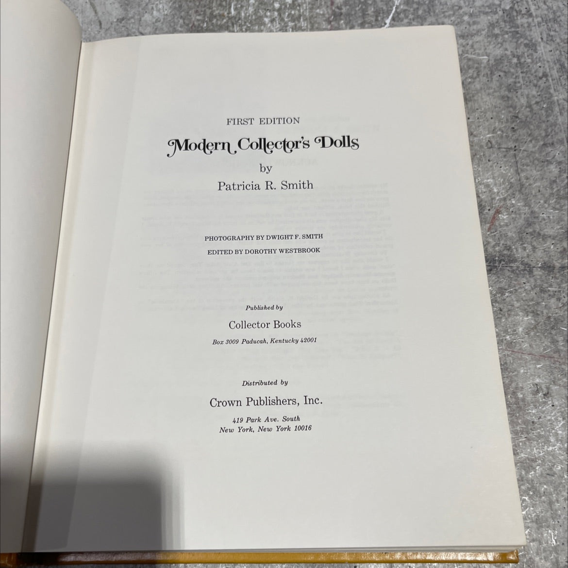 modern collector's dolls book, by Patricia R. Smith, 1973 Hardcover image 2