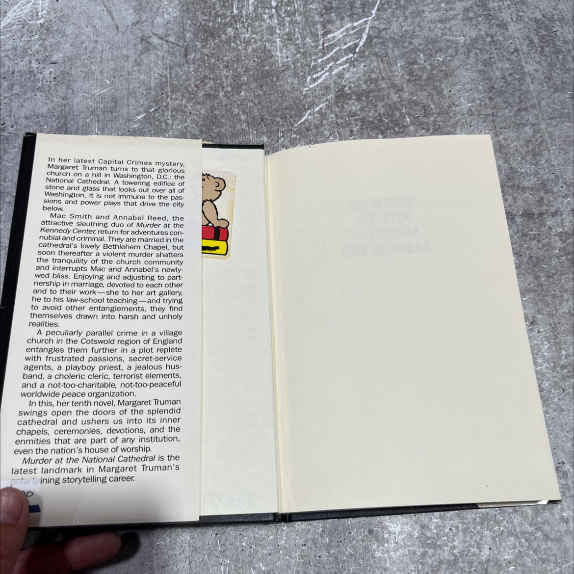 murder at the national cathedral book, by margaret truman, 1990 Hardcover image 4
