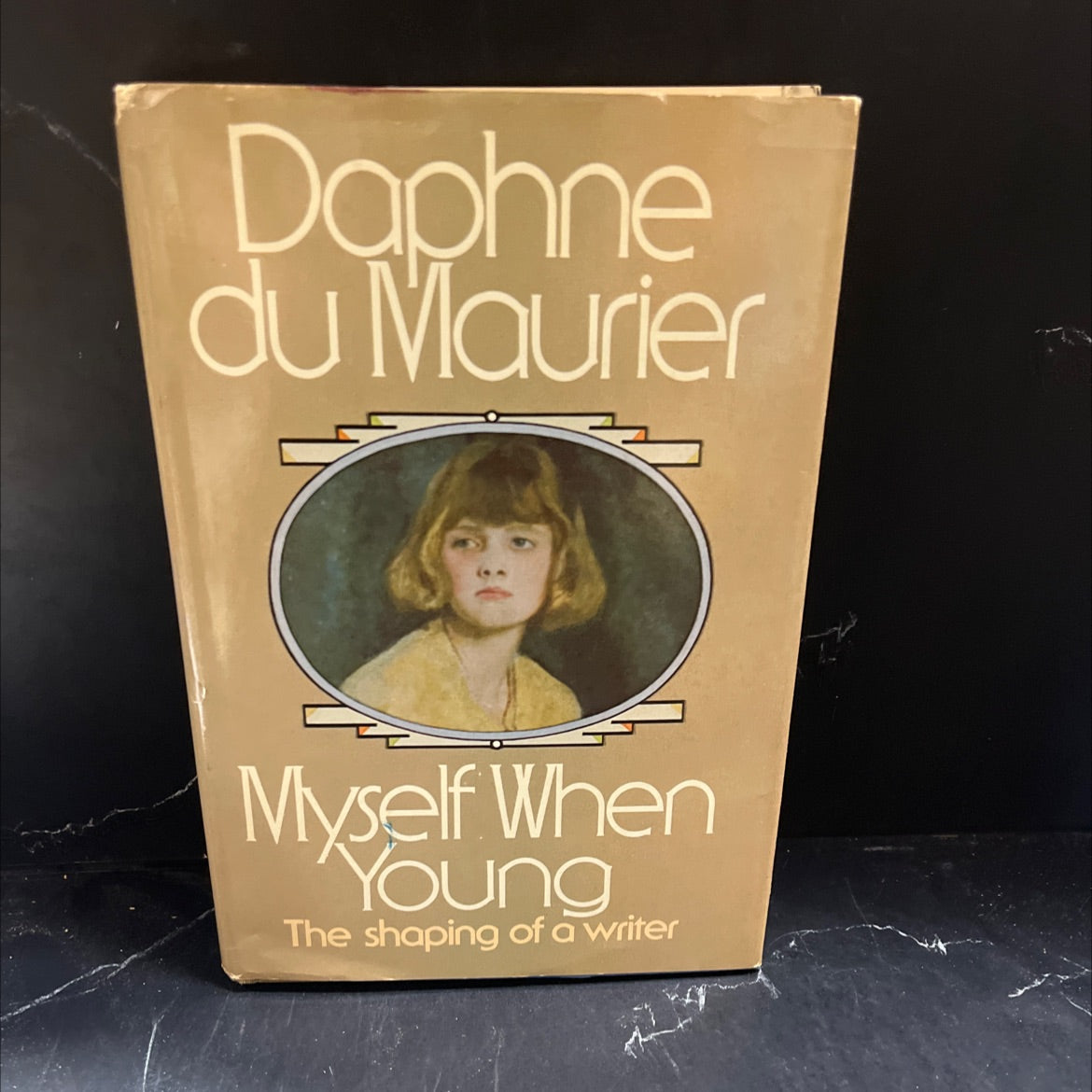 myself when young the shaping of a writer book, by daphne du maurier, 1977 Hardcover image 1