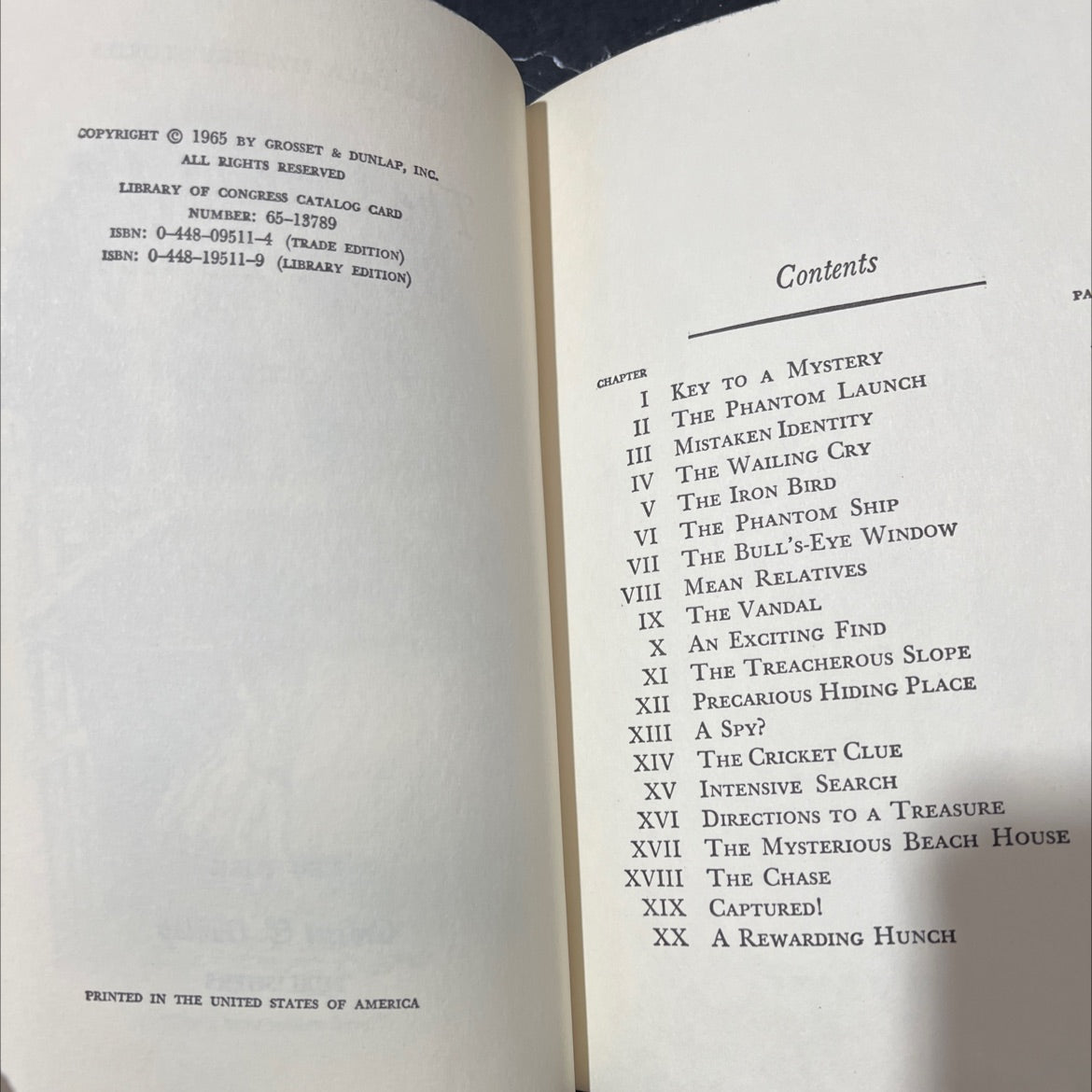 nancy drew mystery stories the clue of the broken locket book, by carolyn keene, 1965 Hardcover image 3