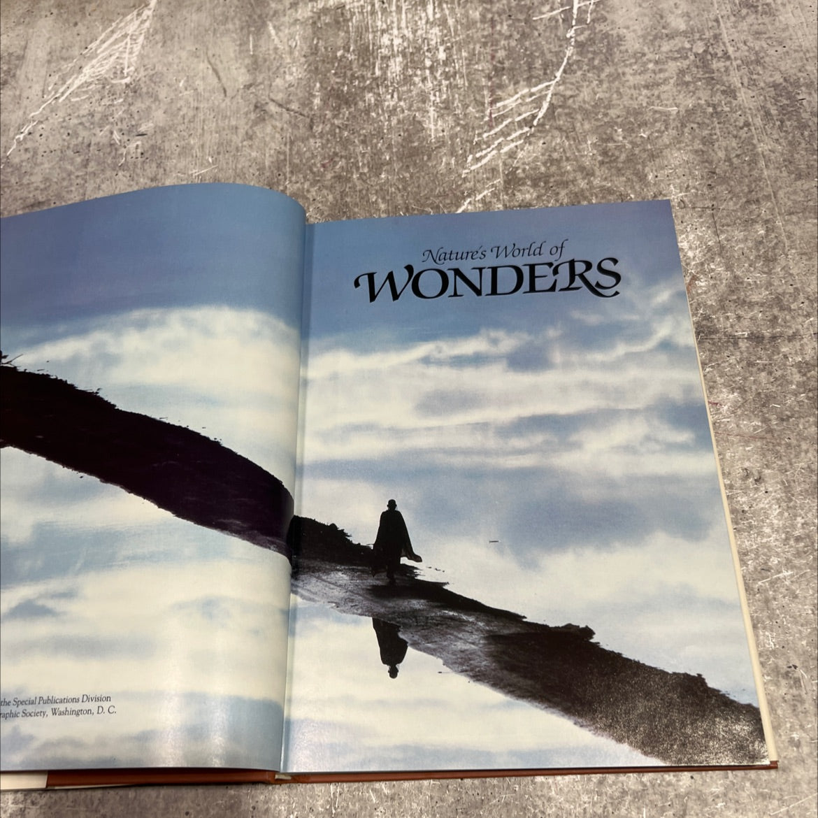 nature's world of wonders book, by ron f, william r. gray, loren mcintyre, thomas o'neill, cynthia ru rambay, 1985 image 2
