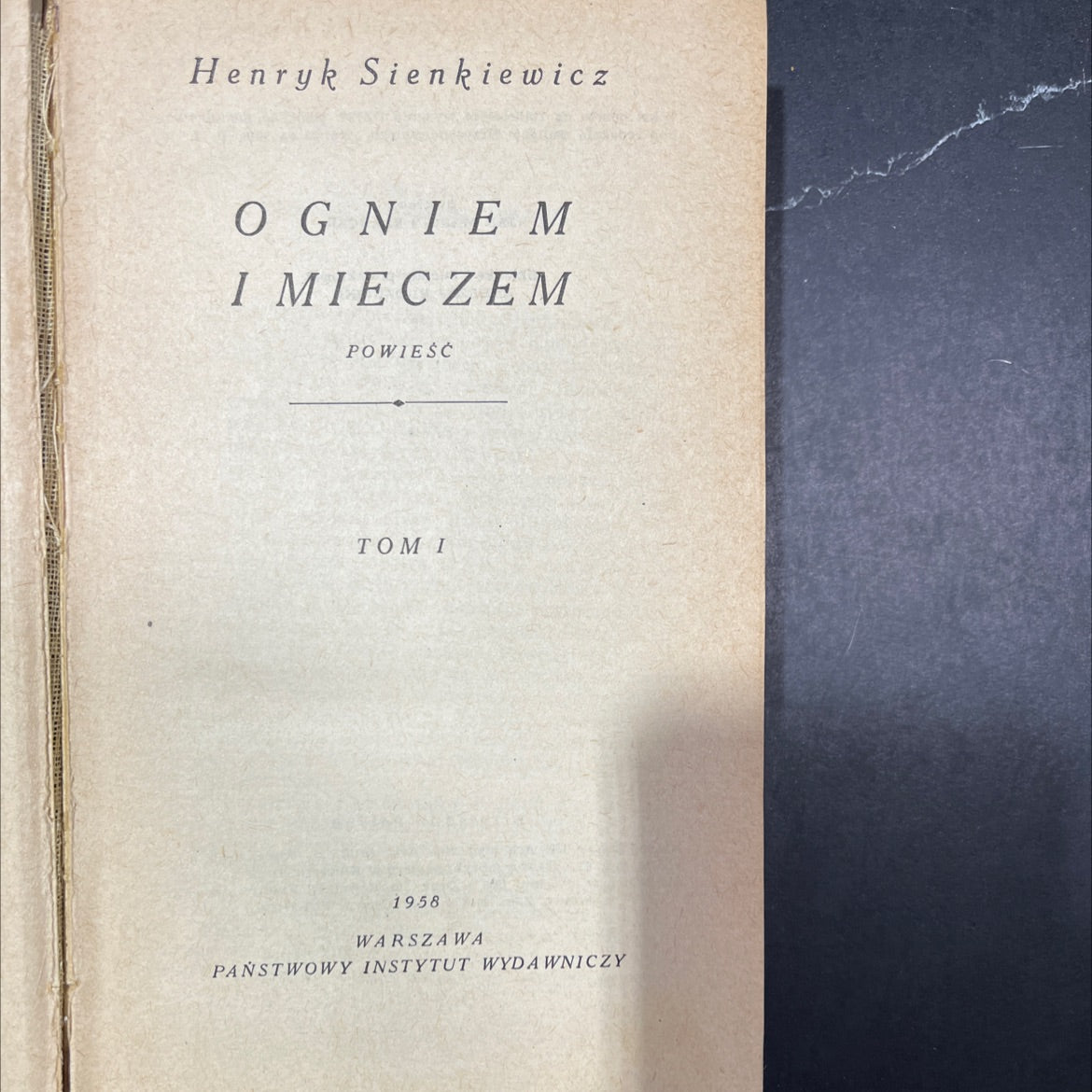 ogniem i mieczem book, by henryk sienkiewicz, 1958 Hardcover image 2
