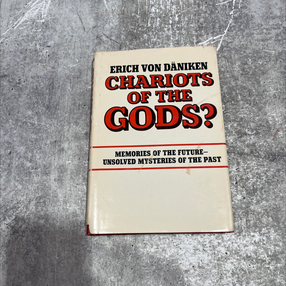 omadh chariots of the gods? unsolved mysteries of the past book, by erich von däniken, 1970 Hardcover image 1