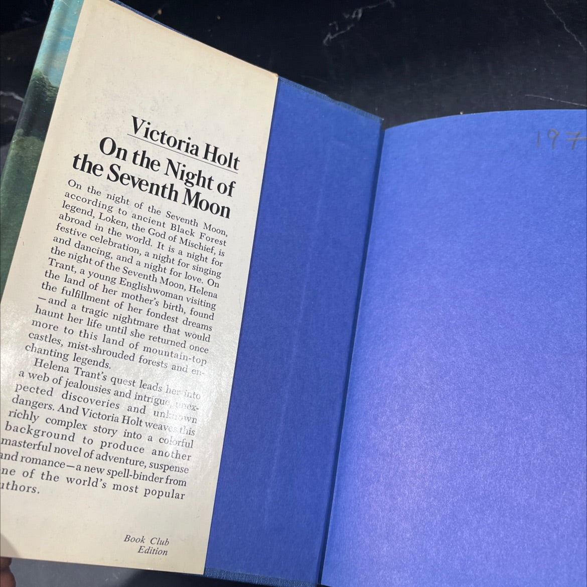 on the night of the seventh moon book, by victoria holt, 1972 Hardcover image 4