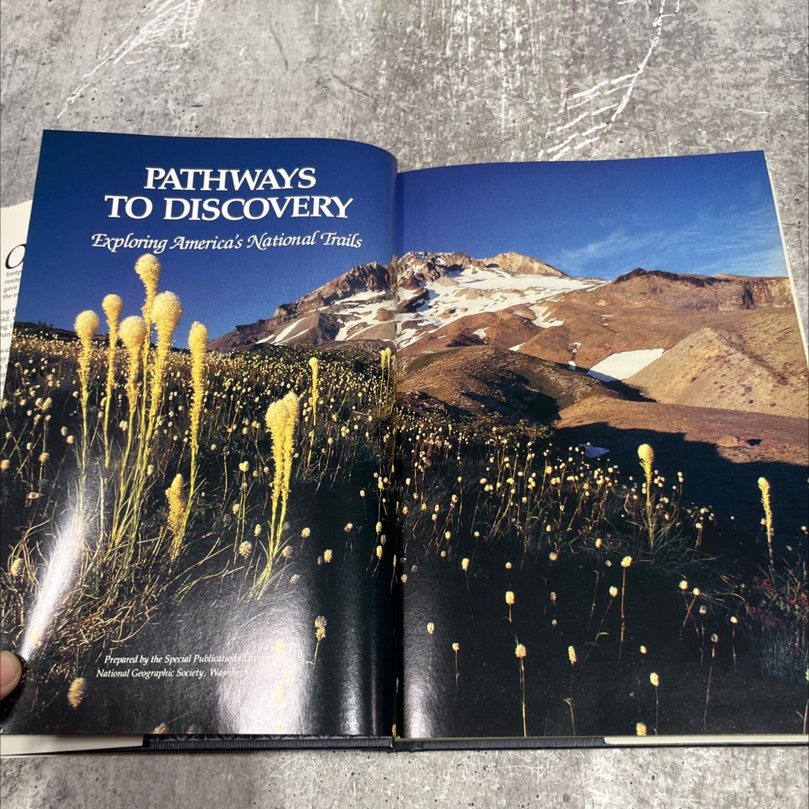 pathways to discovery exploring america's national trails book, by Leslie Allen, Thomas B. Allen, Ron Fisher, Jane R. image 2