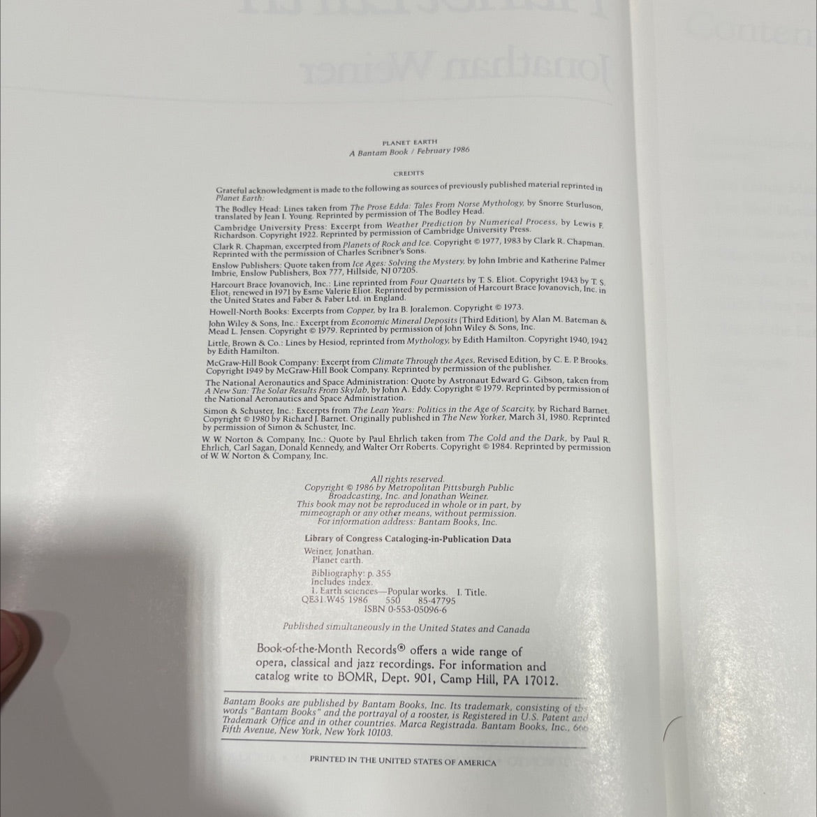 planet earth book, by jonathan weiner, 1986 Hardcover image 3