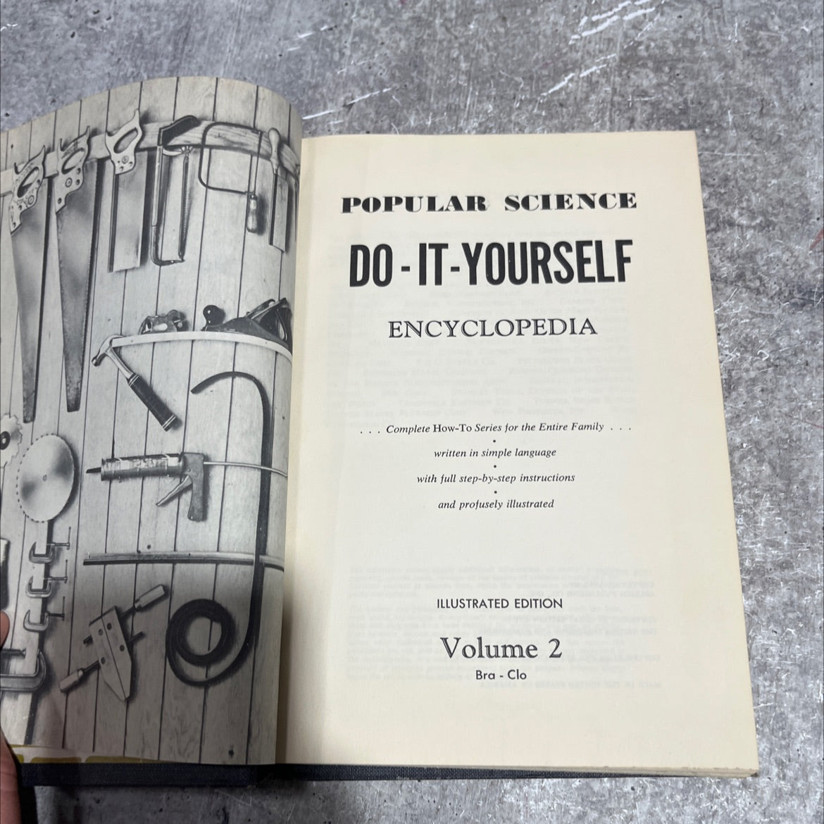 popular science do-it-yourself encyclopedia illustrated edition volume 2 book, by unknown, 1958 Hardcover image 2