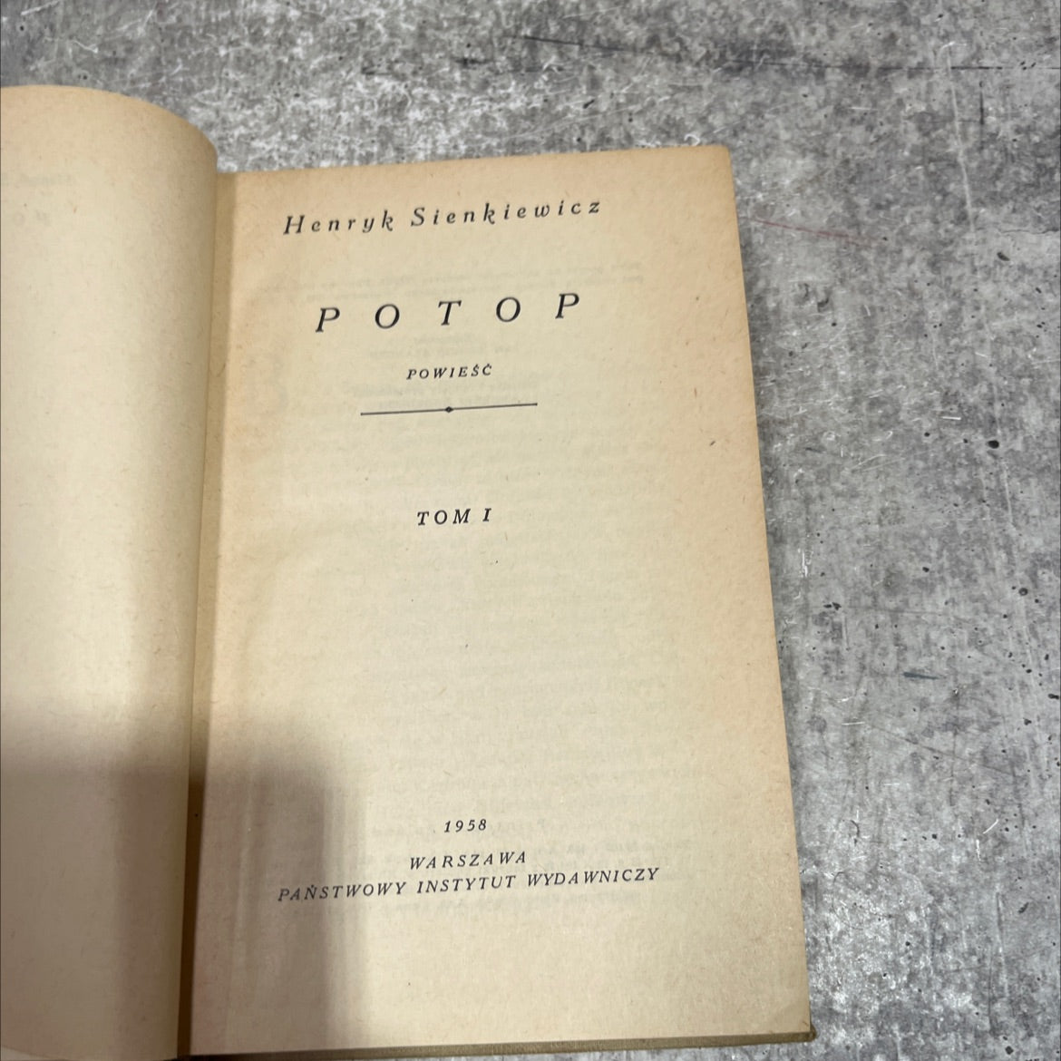 potop powieść tom i book, by henryk sienkiewicz, 1958 Hardcover image 2