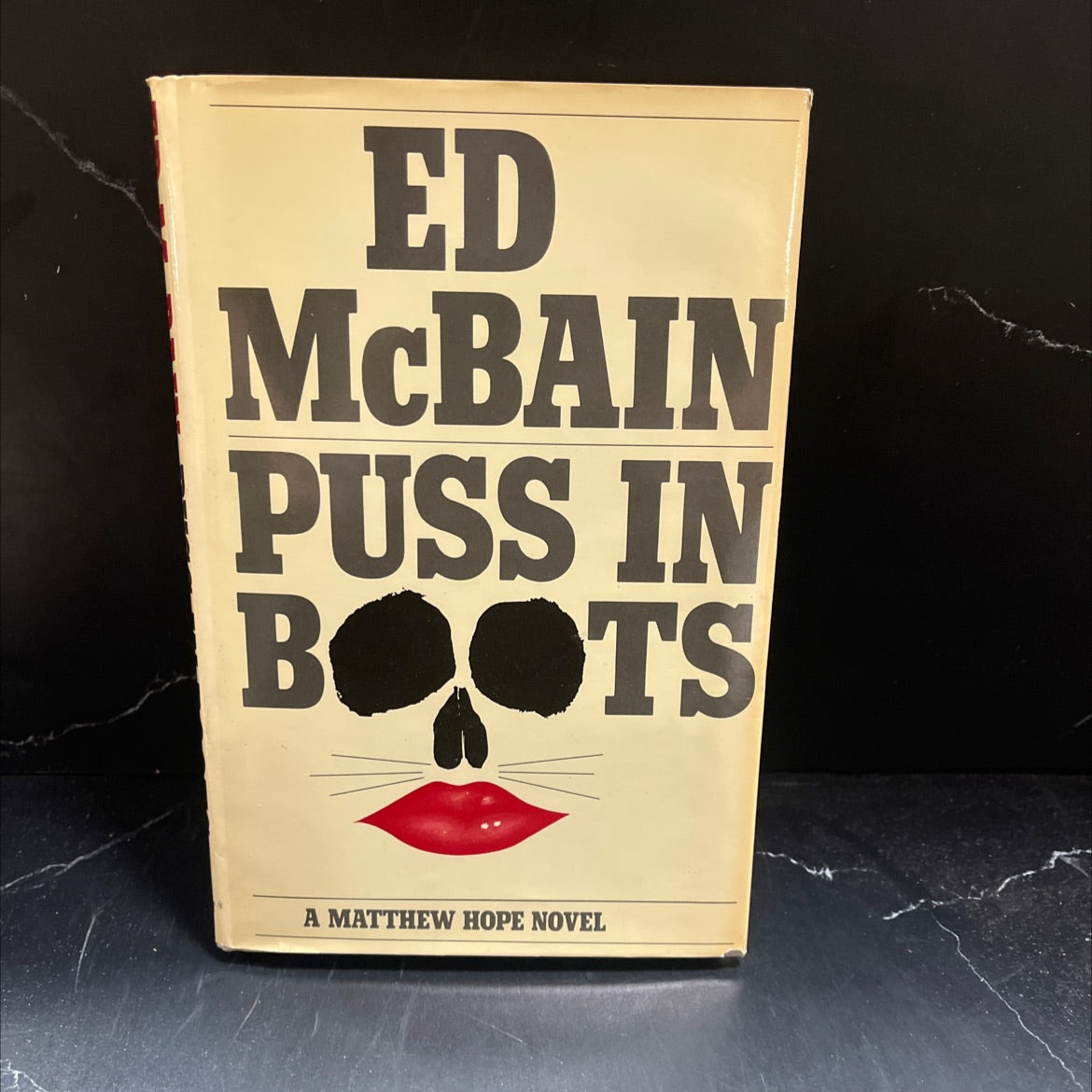 puss boots book, by ed mcbain, 1987 Hardcover image 1