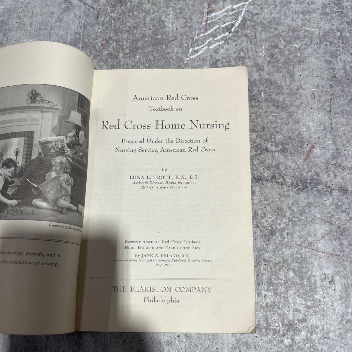 red cross home nursing book, by lona l. trott, r.n., b.s., 1942 Paperback image 2
