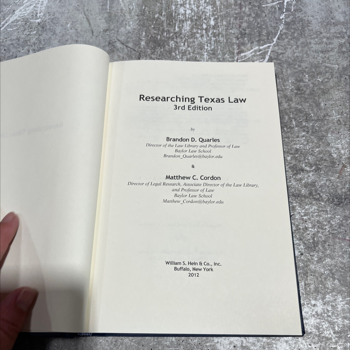 researching texas law book, by brandon d. quarles, matthew c. cordon, 2012 Hardcover image 2