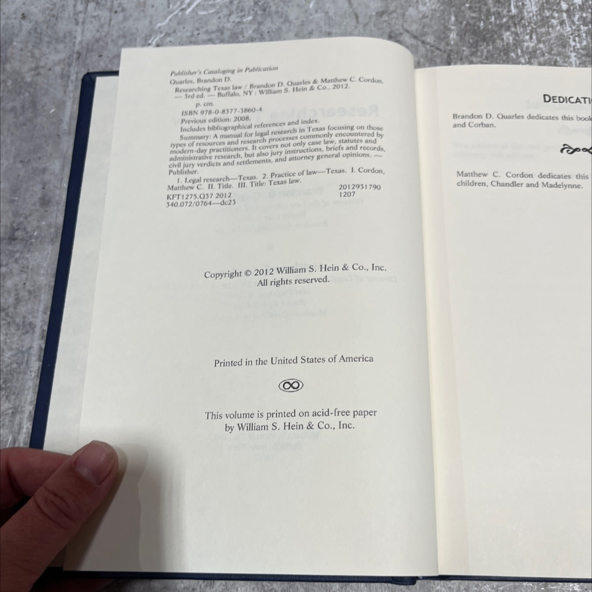 researching texas law book, by brandon d. quarles, matthew c. cordon, 2012 Hardcover image 3