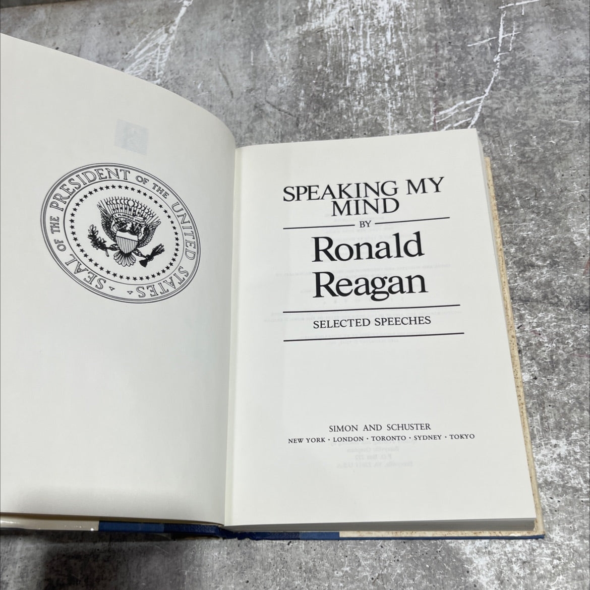 resident of the united speaking my mind book, by Ronald Reagan, 1989 Hardcover image 2